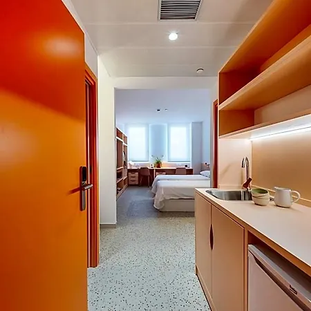 فندق Hotel Valencia Tower برجست