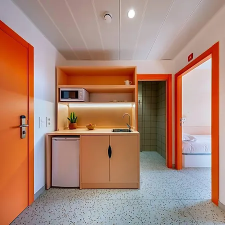 Hotel Valencia Tower فندق